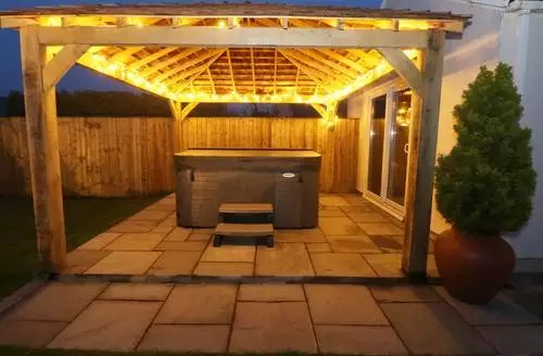 3 bedroom The Elms in Pembrokeshire