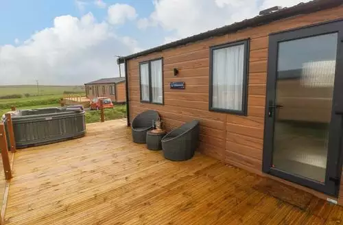 2 bedroom The Waves in Pembrokeshire