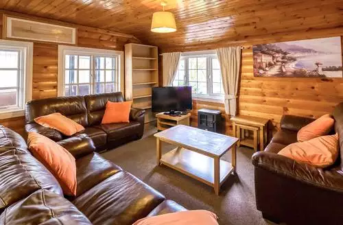 3 bedroom Cabin 145 in Snowdonia