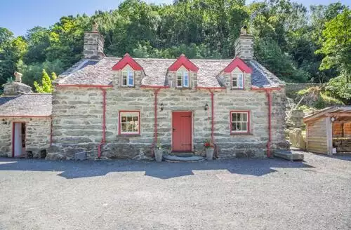 2 bedroom 2 Bed Cottage In Penmaenpool in Snowdonia