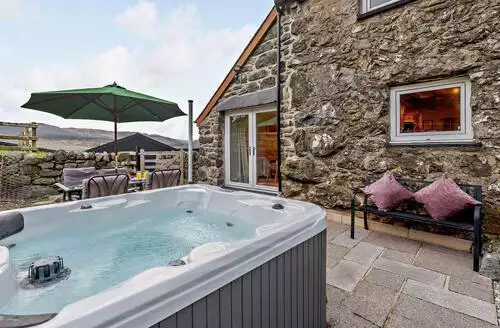 3 bedroom 3 Bed Cottage In Bala in Snowdonia