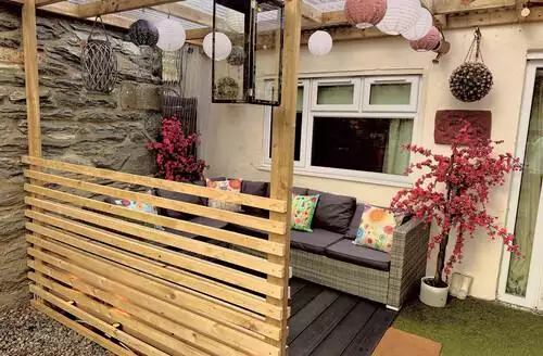 1 bedroom Heritage Village Cottage With Private Hot Tub in Snowdonia
