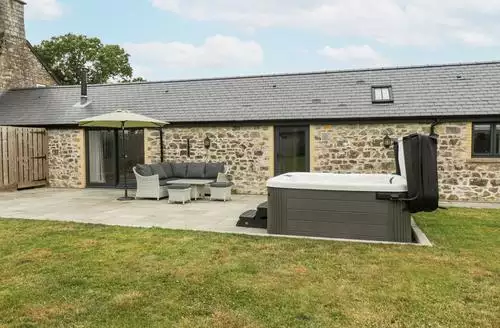 2 bedroom The Byre in South Wales