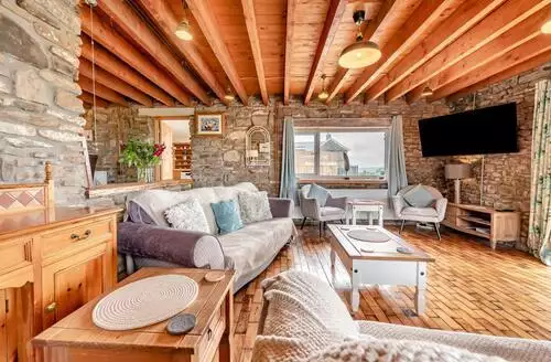3 bedroom 3 Bed Cottage In Port Talbot in West Wales